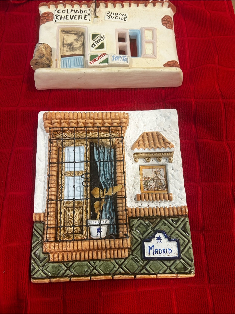 Madrid Ceramic Wall Plaque with Green and White Facade